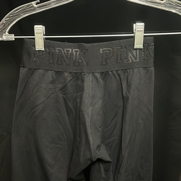 PINK- ultimate black leggings - Picture 6 of 7